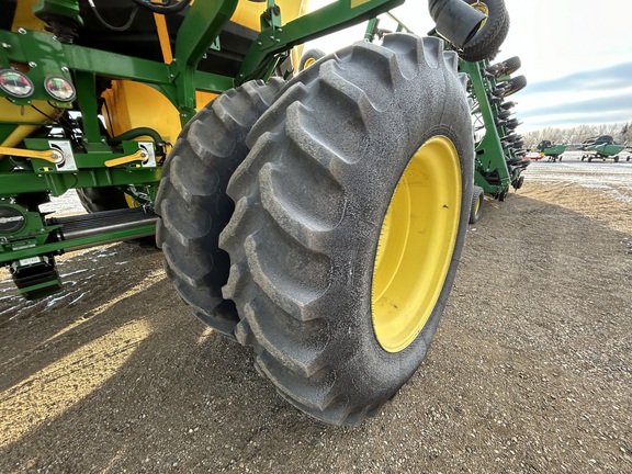 2021 John Deere N543F Air Seeder