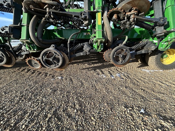 2021 John Deere N543F Air Seeder