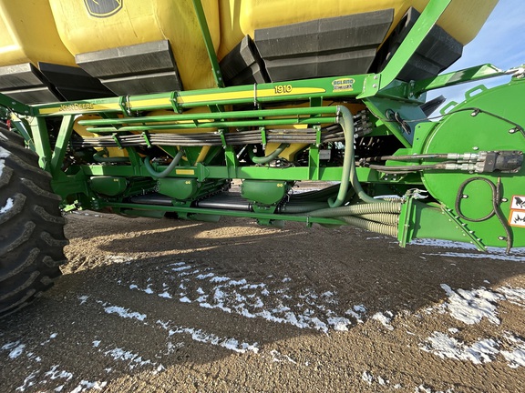 2021 John Deere N543F Air Seeder