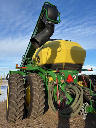 2021 John Deere N543F Air Seeder