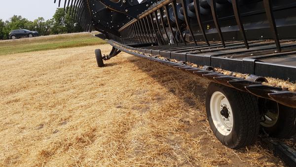 2012 MacDon FD70-35 Header Combine