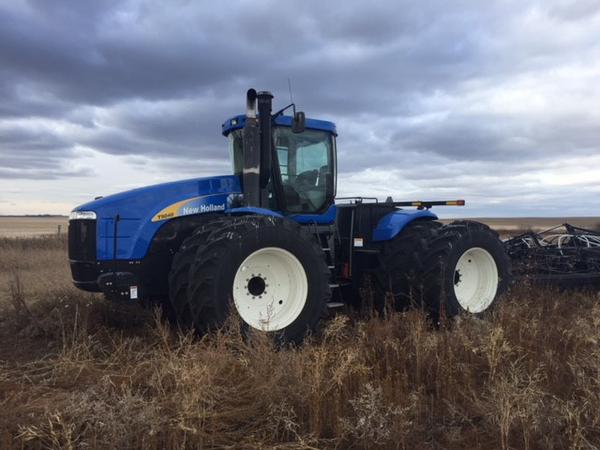 2009 New Holland T9040 Tractor 4WD