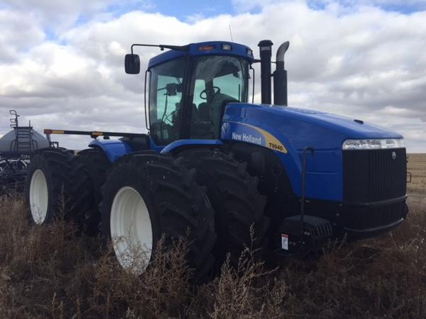 2009 New Holland T9040 Tractor 4WD