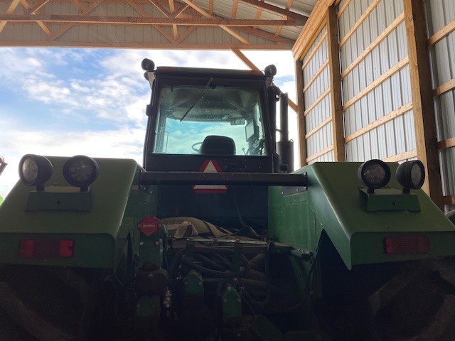 1996 John Deere 8870 Tractor 4WD