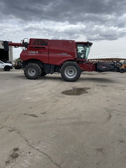 2023 Case 9250 Combine