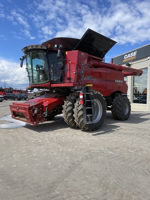 2023 Case 9250 Combine