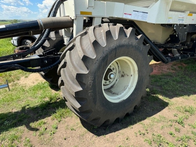 2023 Bourgault 8550 Seeding Tool