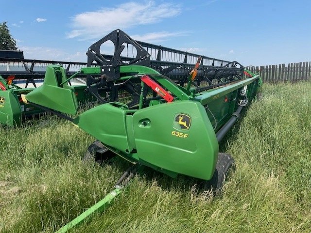 2018 John Deere 635F Header Combine