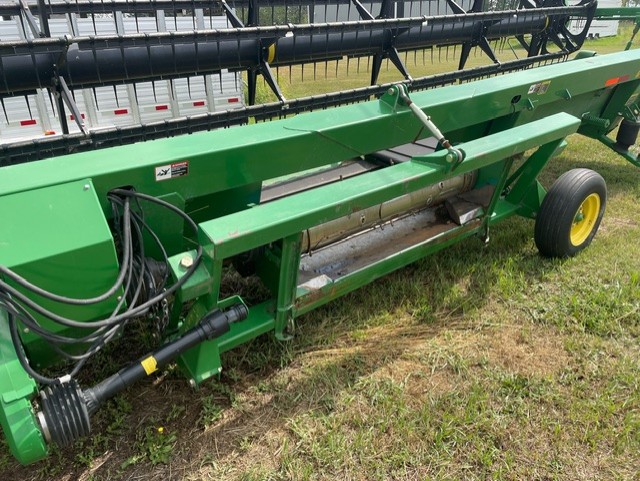 2007 John Deere 930D Header Combine