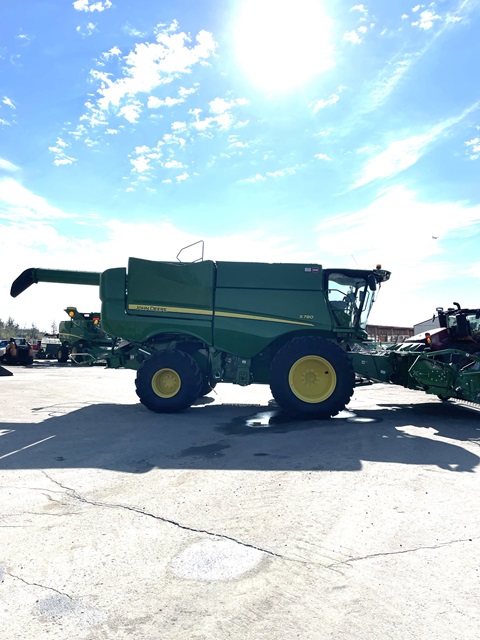 2018 John Deere S780 Combine