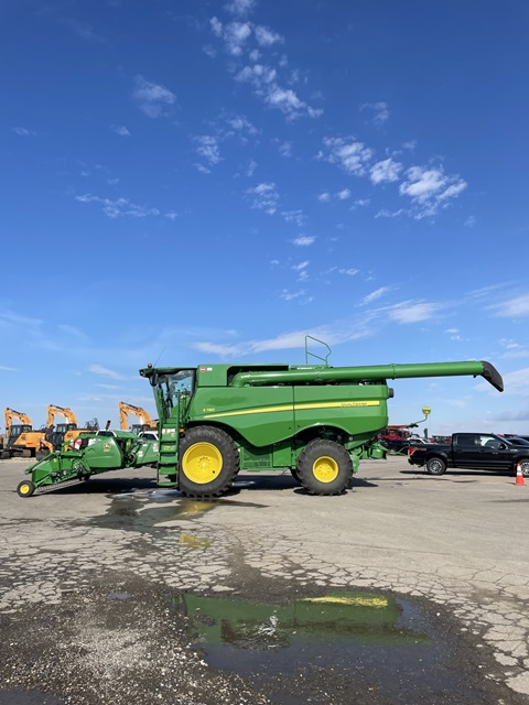 2018 John Deere S780 Combine