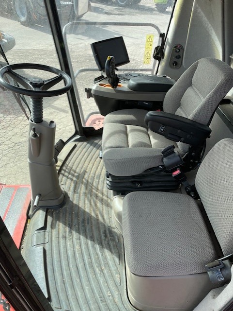 2016 Case 8240 Combine