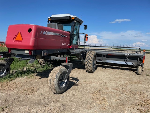 2007 Ferguson 9435 Windrower