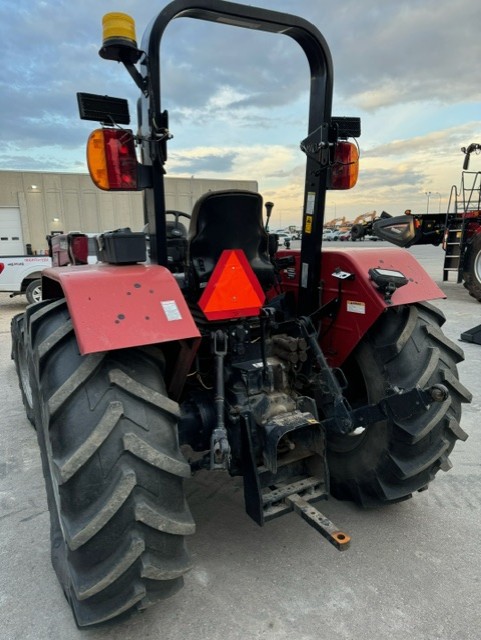 2009 Case FARM95U Tractor