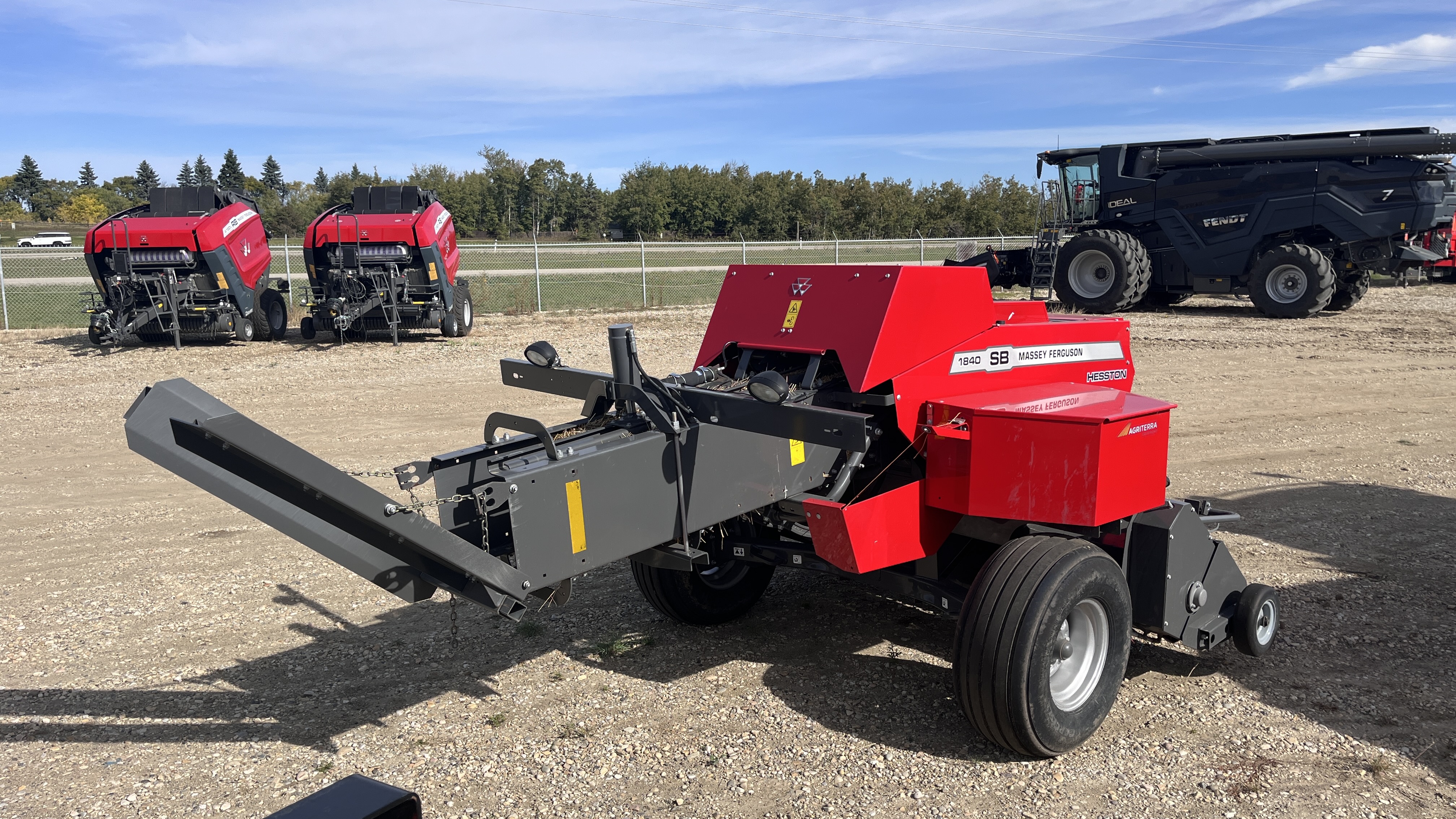 2023 Massey Ferguson 1840 Baler/Round