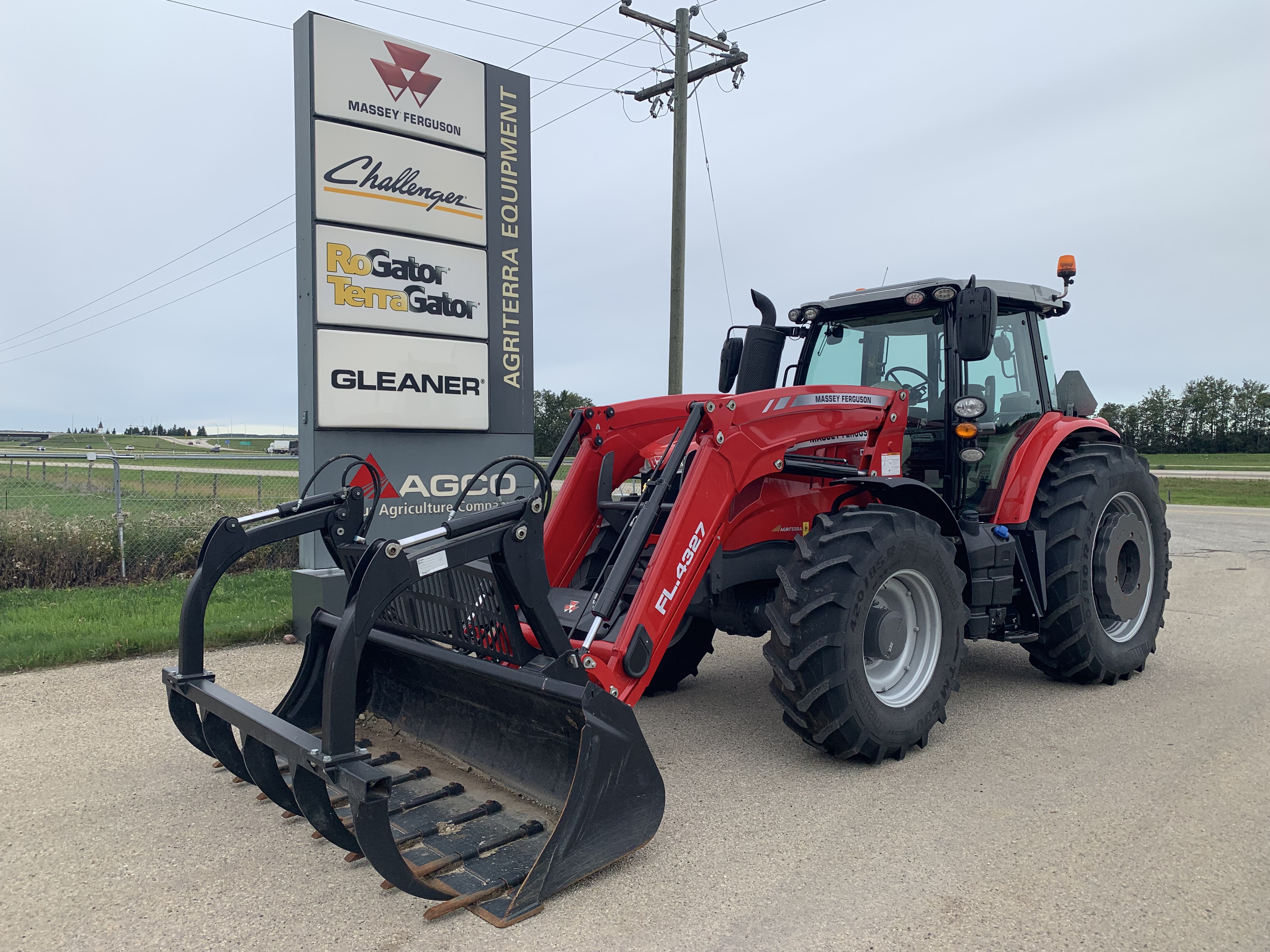 2021 Massey Ferguson 7718S Tractor