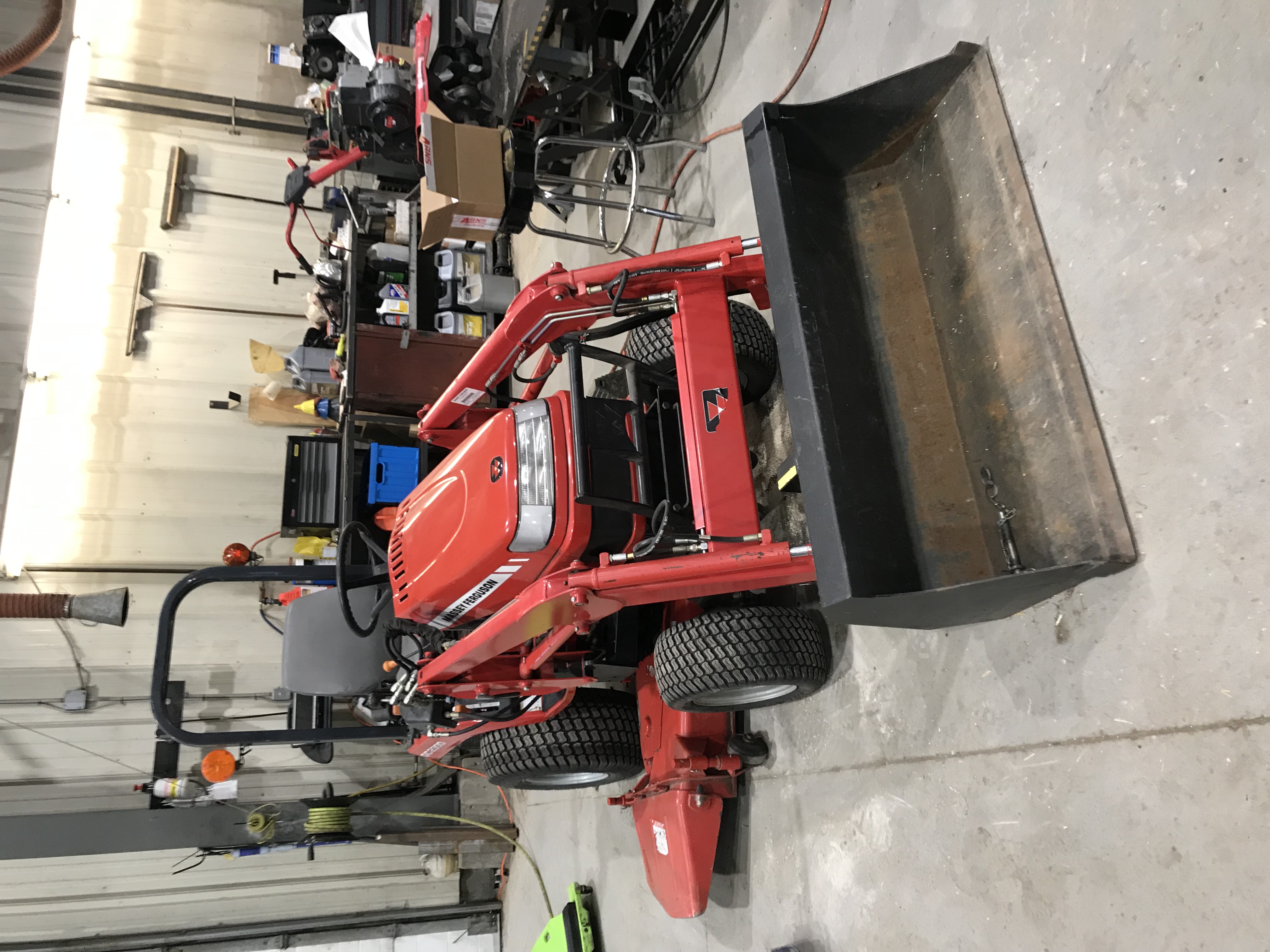 2006 Massey Ferguson GC2300L Tractor Compact