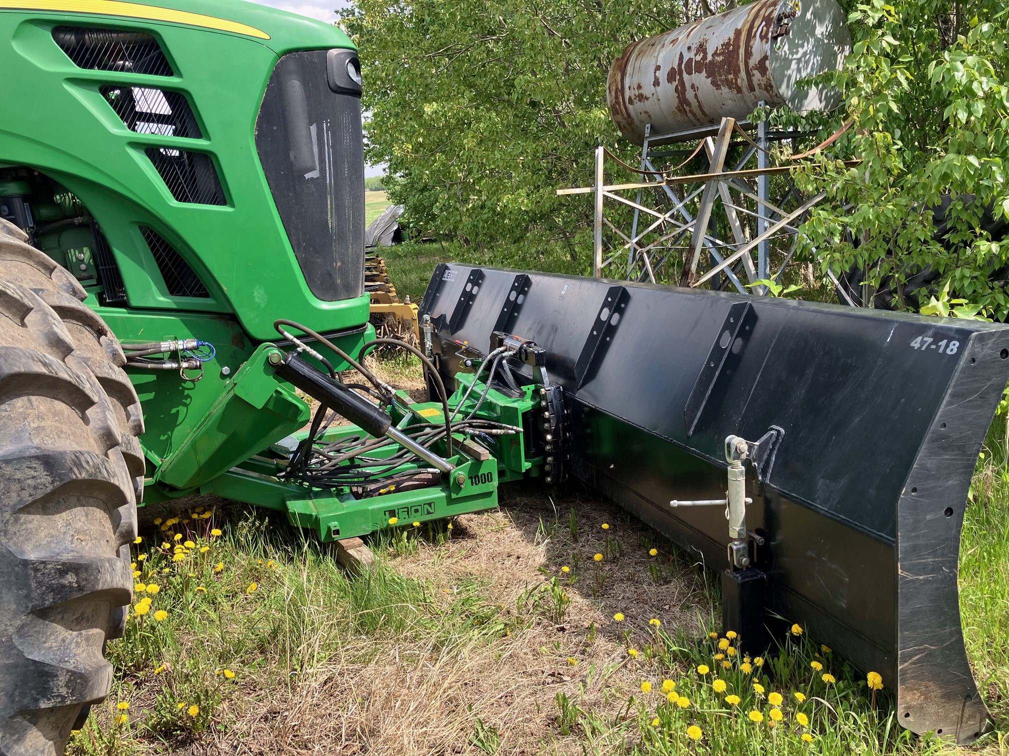 Leon 4000 Dozer Blade