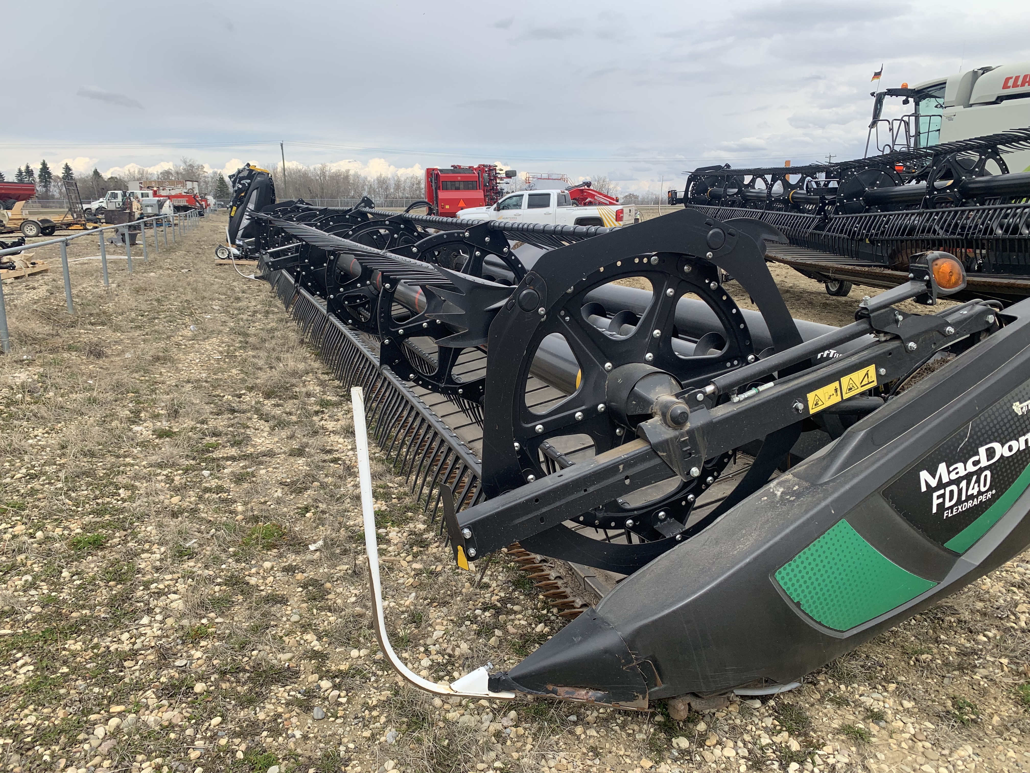 2018 MacDon FD140 Header Flex