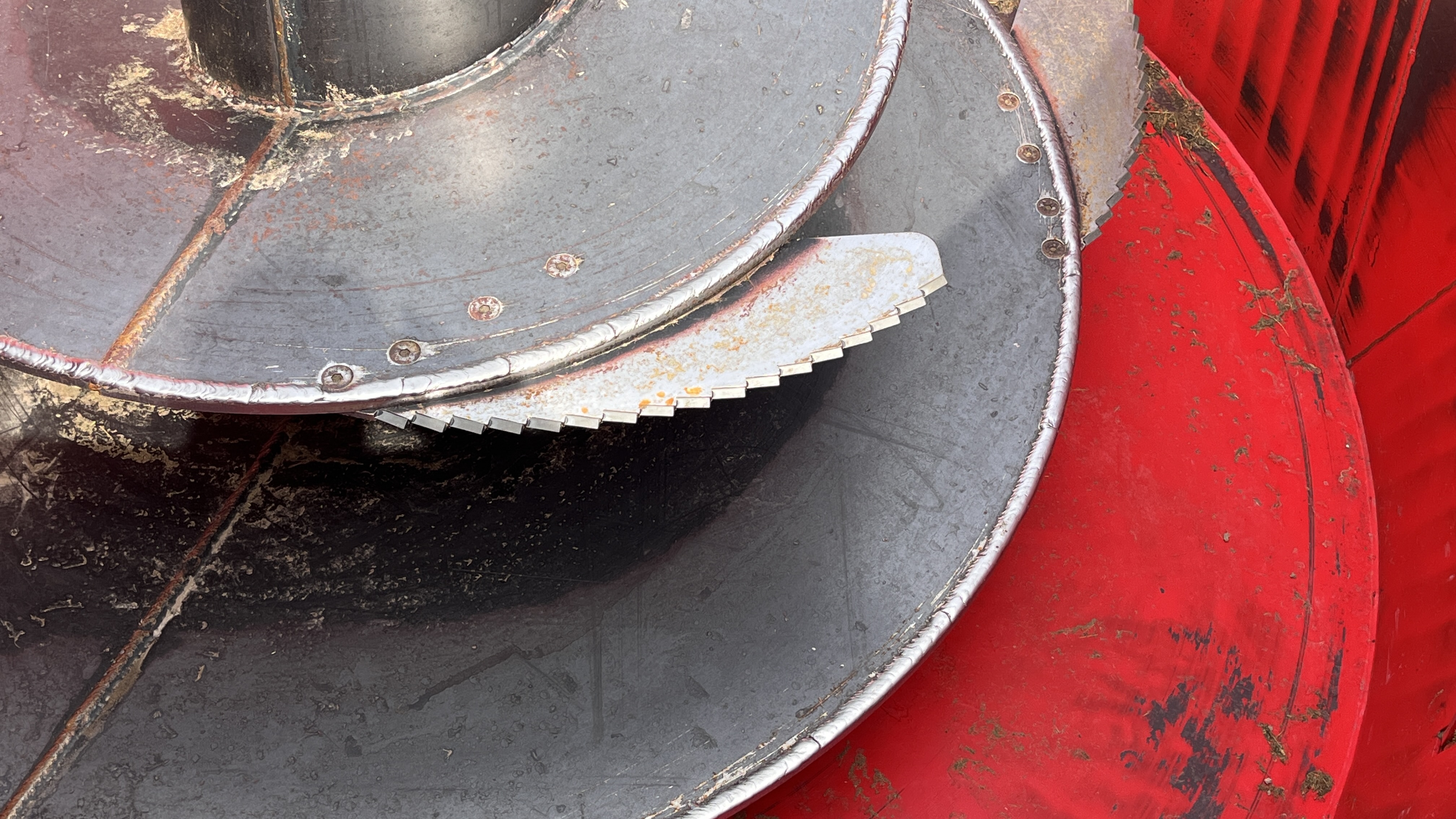 2023 NDE FS550L Vertical Feed Mixer