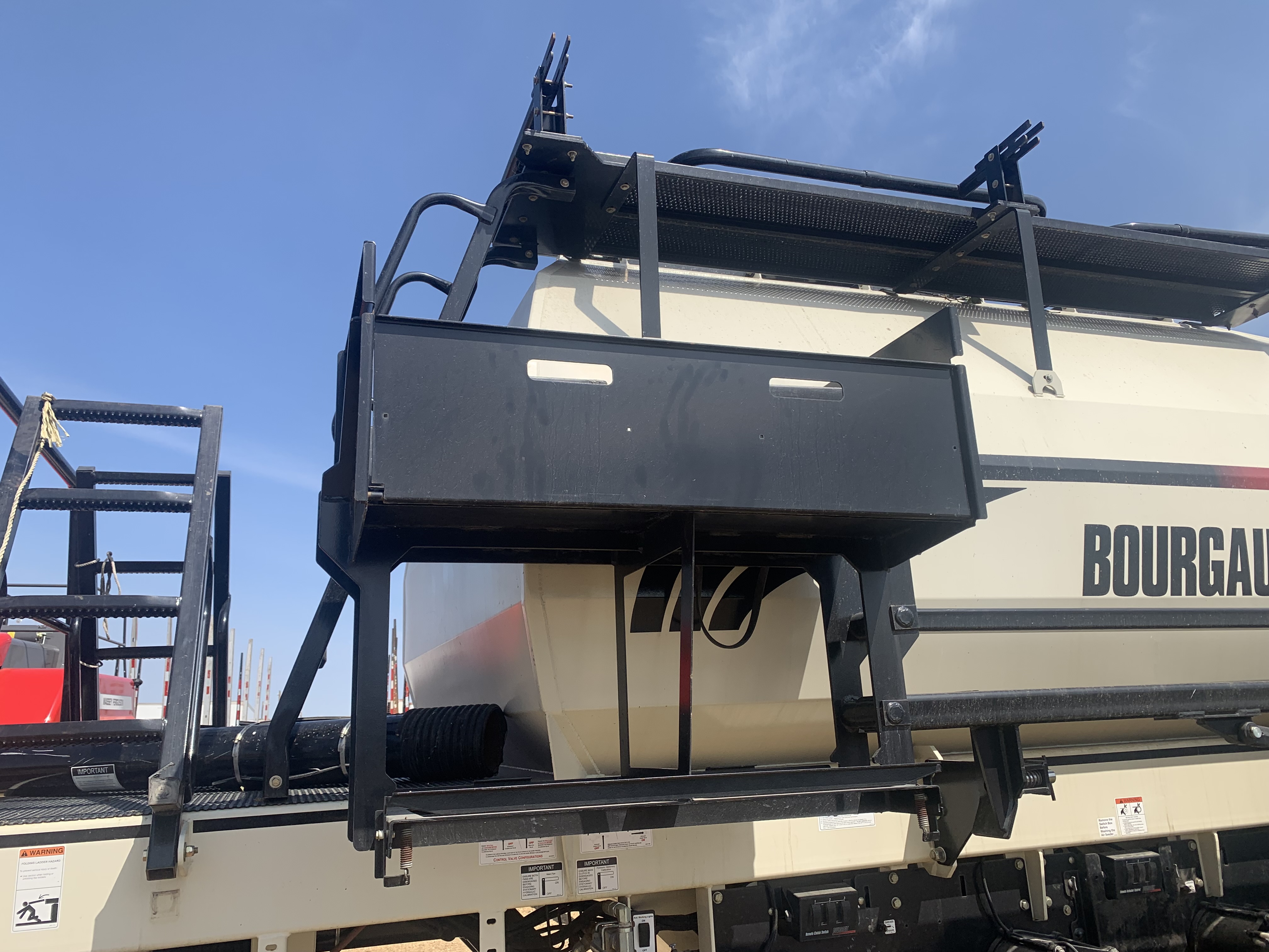 2007 Bourgault 6350 Air Seeder