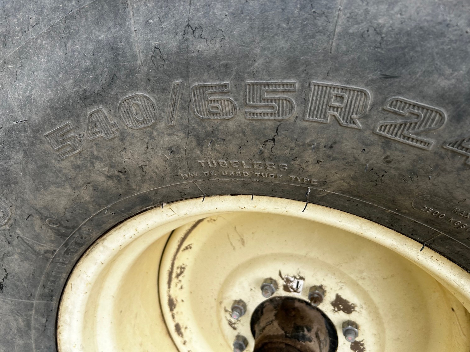 2013 Bourgault 6550ST Air Tank/Cart