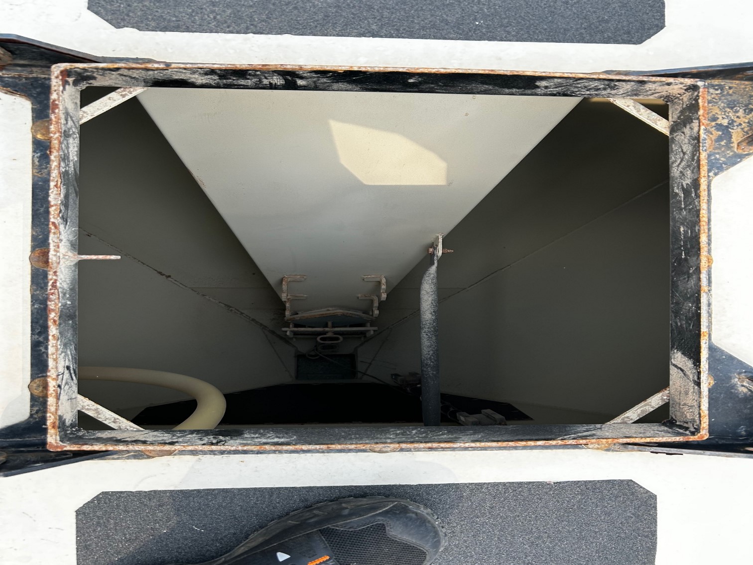 2013 Bourgault 6550ST Air Tank/Cart