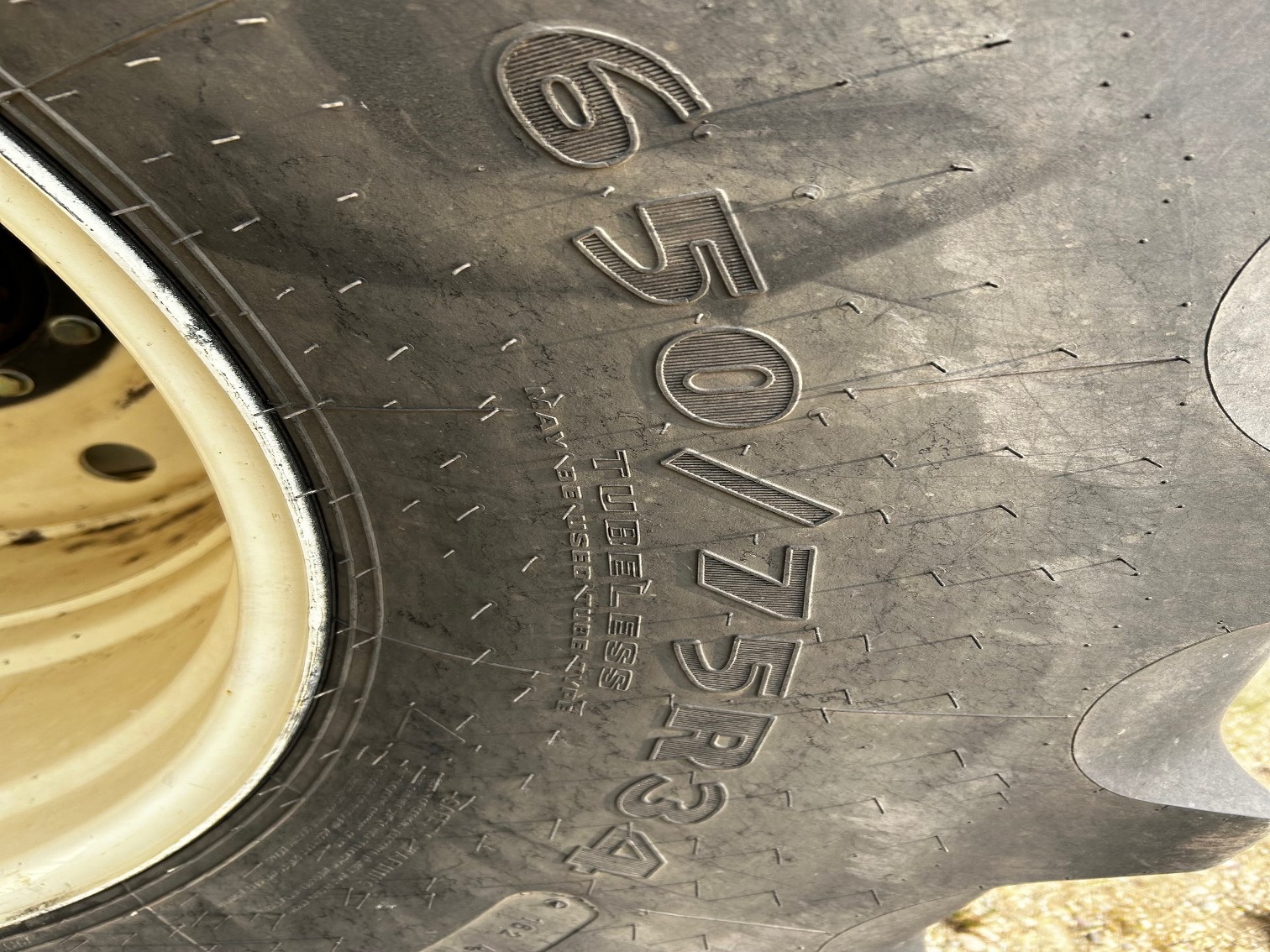 2013 Bourgault 6550ST Air Tank/Cart