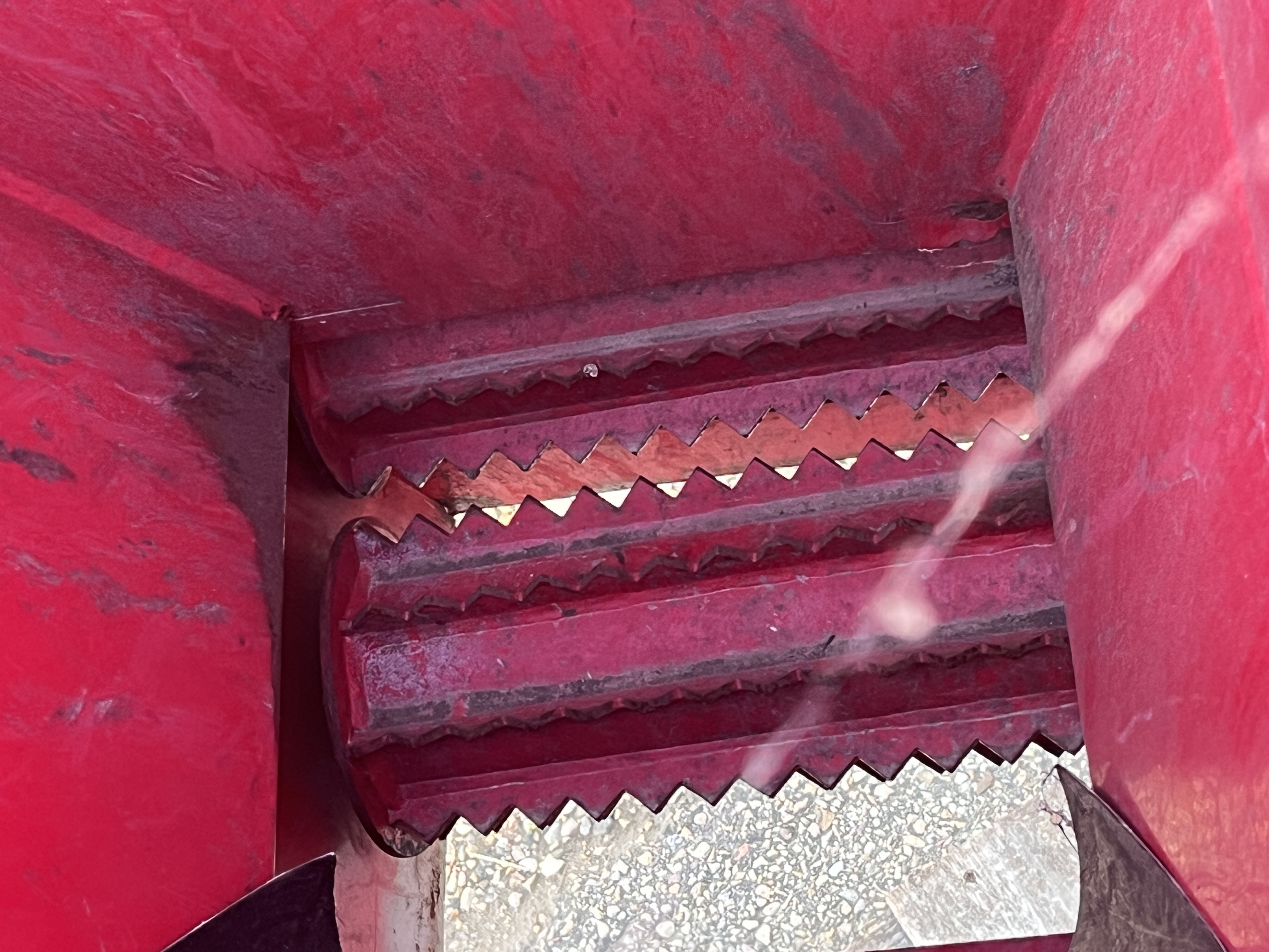 Wallenstein BX62R- Wood Chipper