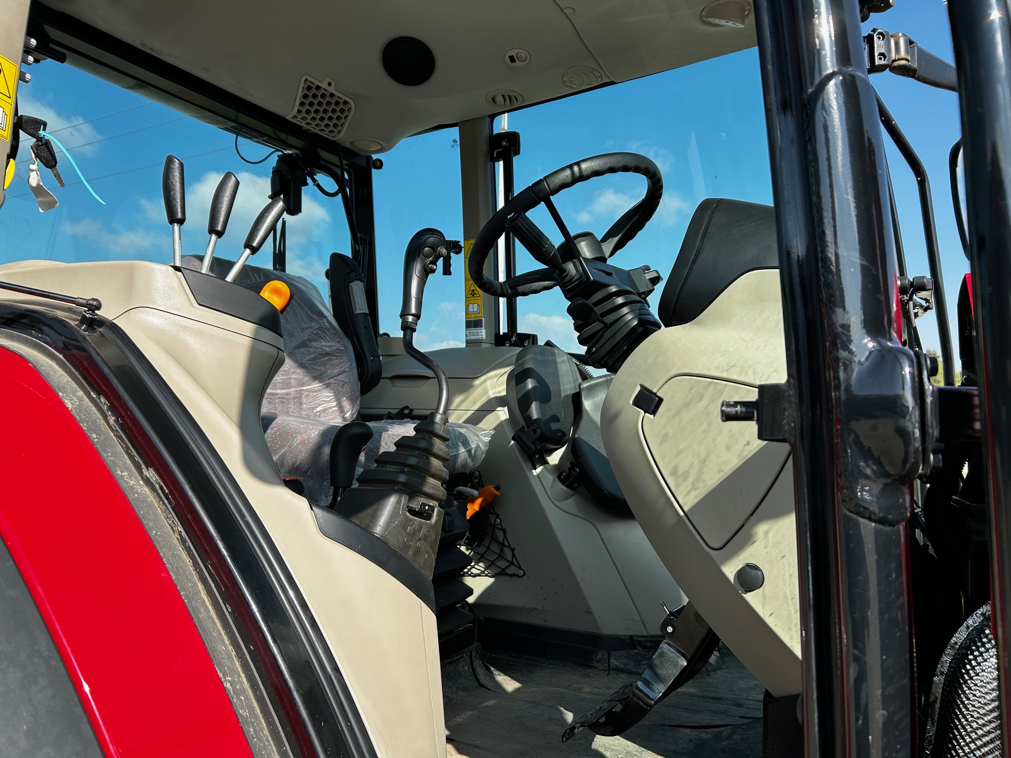 2022 Massey Ferguson 6713 Tractor