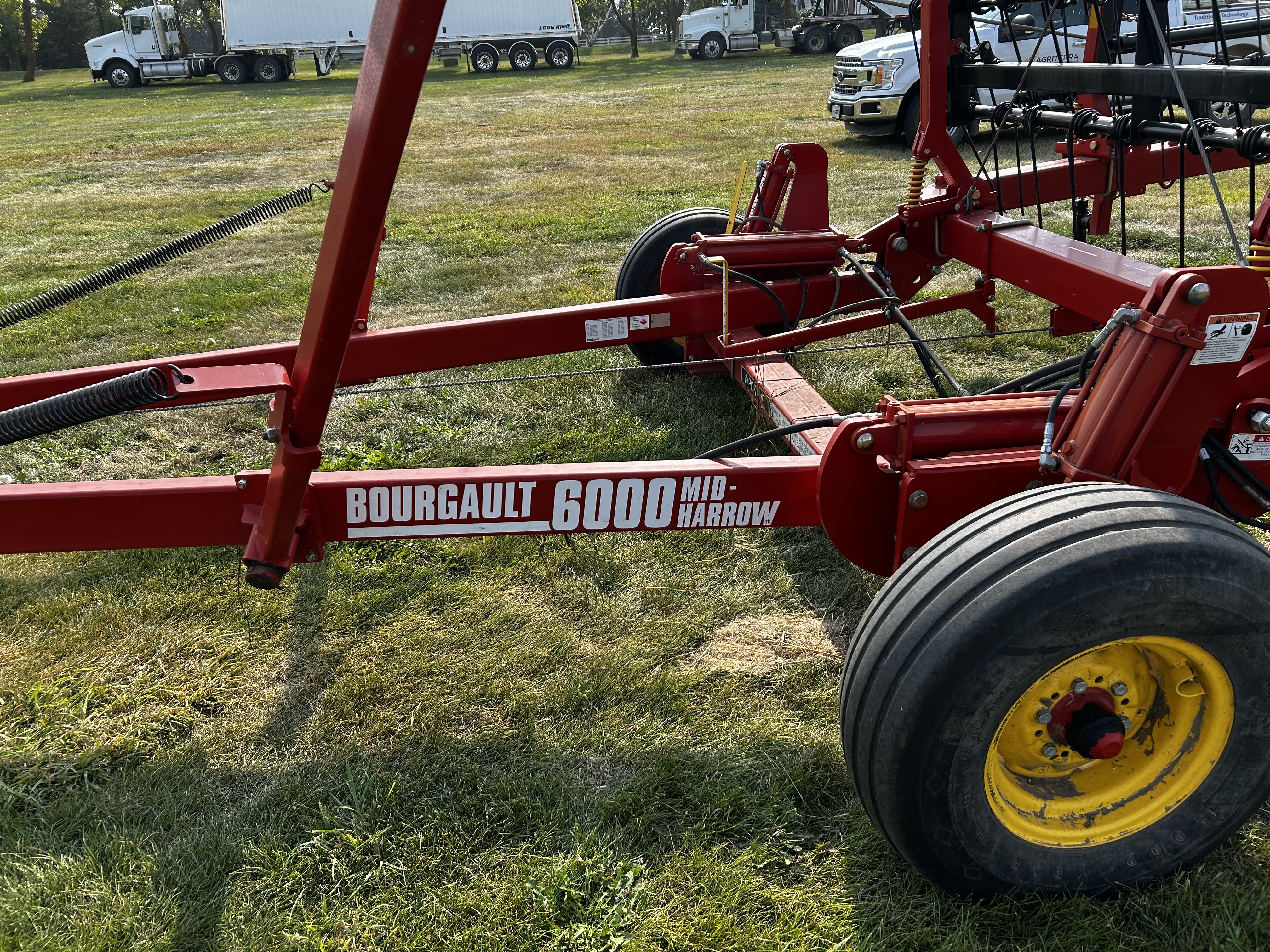 2014 Bourgault 6000-70-7 Harrow