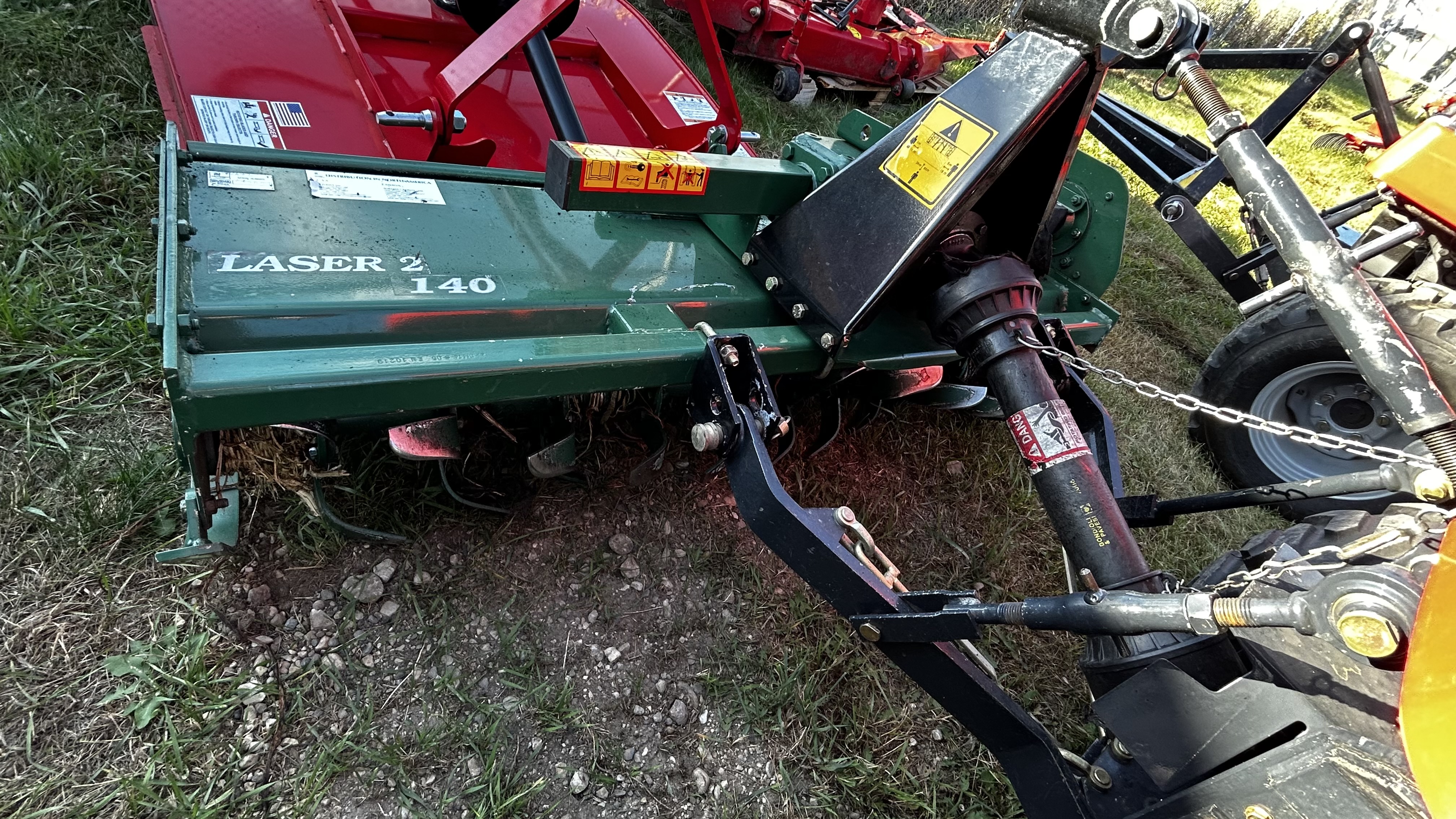 2009 Massey Ferguson GC2400L Tractor Compact