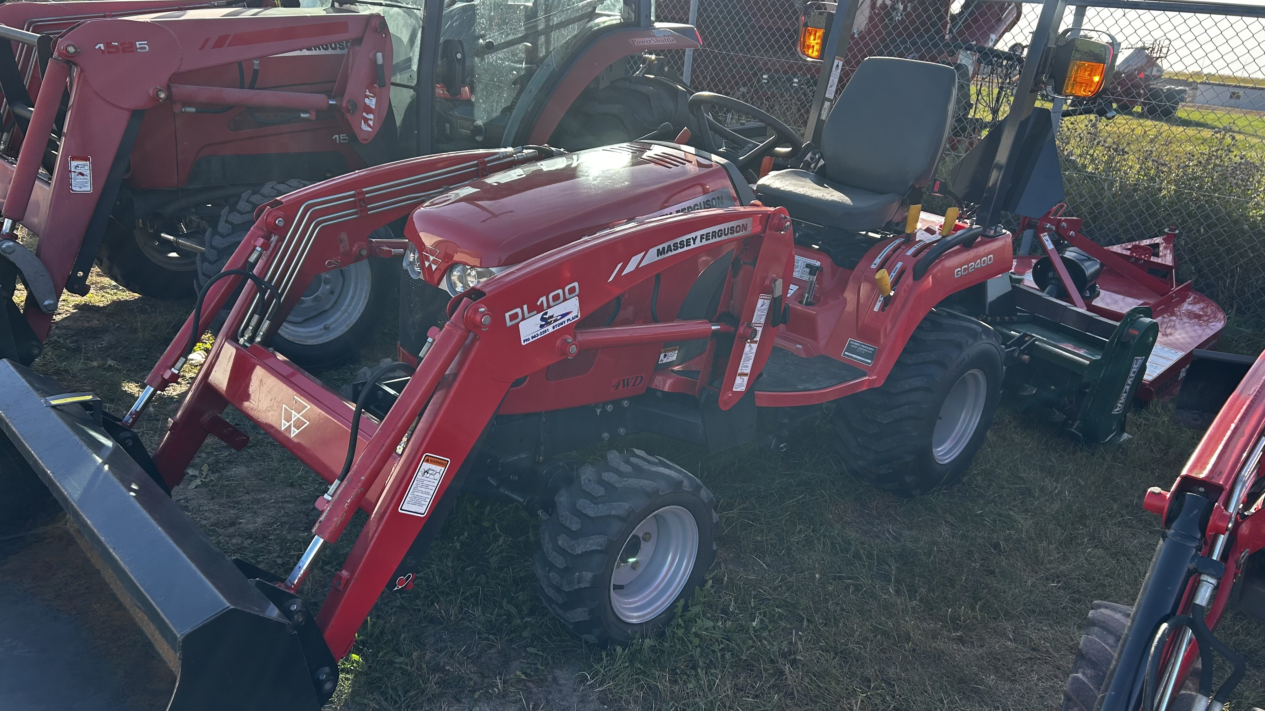 2009 Massey Ferguson GC2400L Tractor Compact