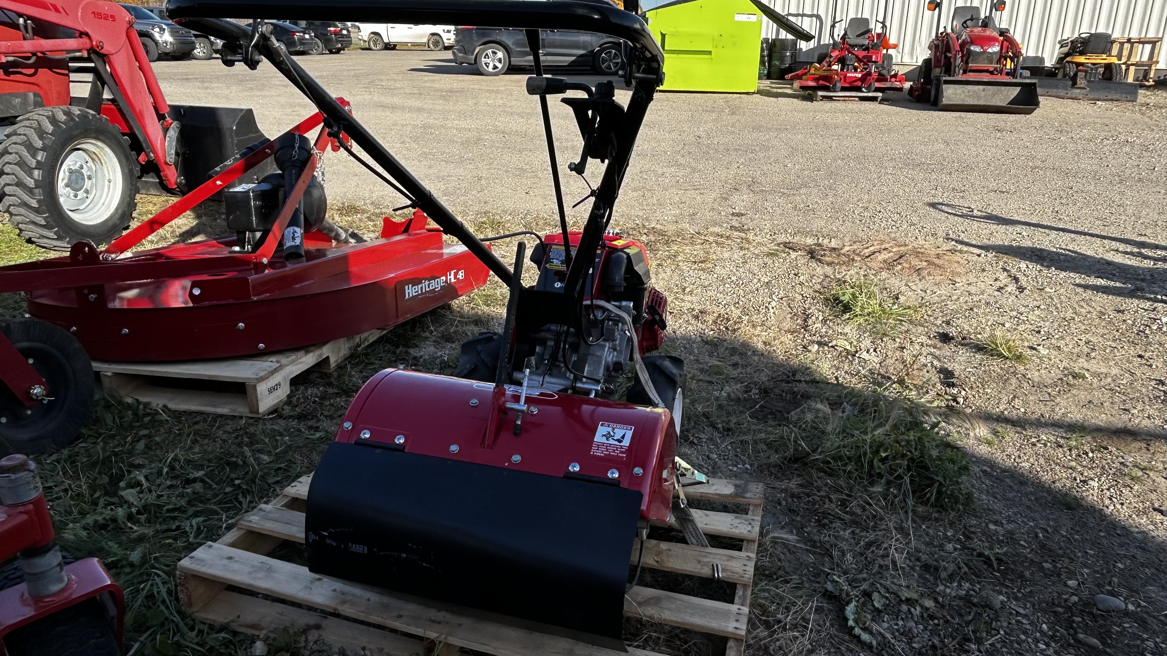 2009 Massey Ferguson GC2400L Tractor Compact