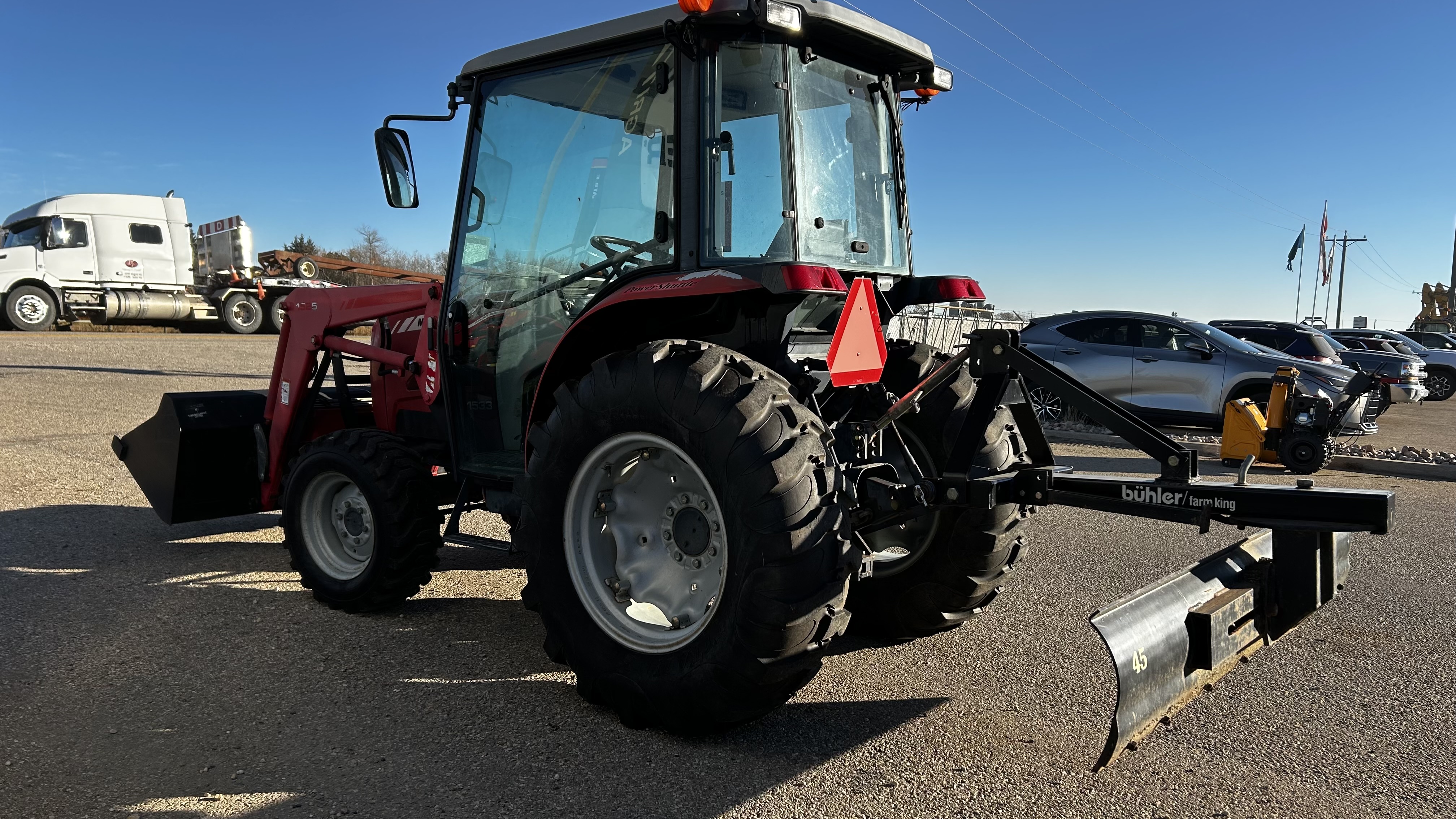 2012 Massey Ferguson 1533L Tractor
