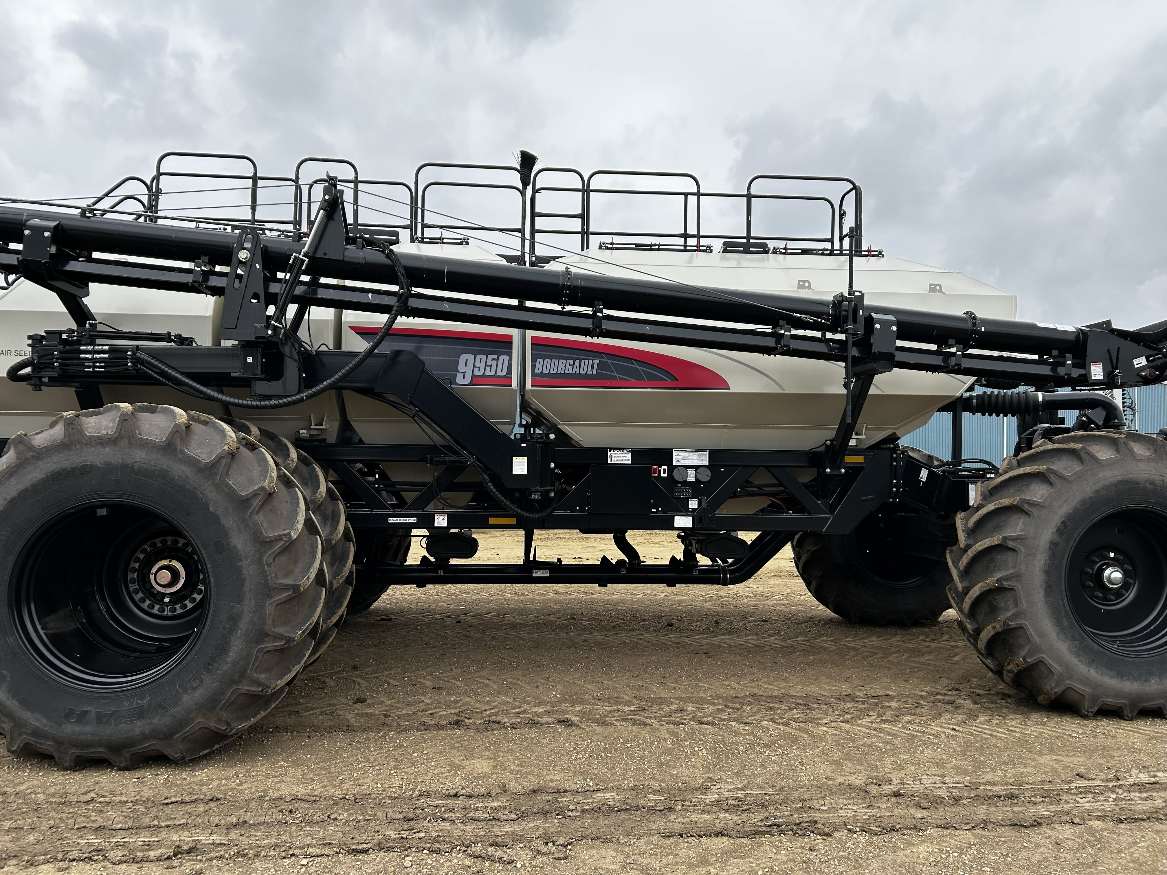 2021 Bourgault 9950 Air Tank/Cart