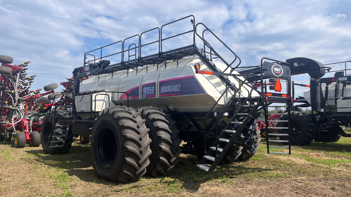 2021 Bourgault 9950 Air Tank/Cart