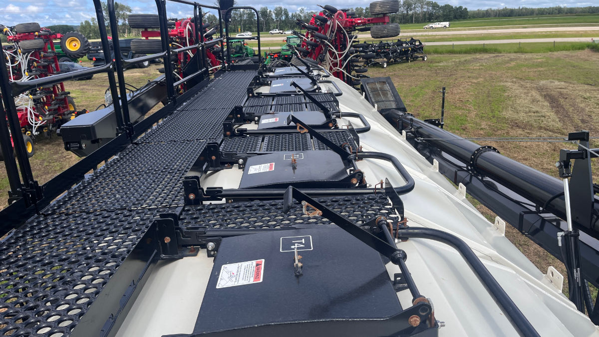2022 Bourgault 9950 Air Tank/Cart