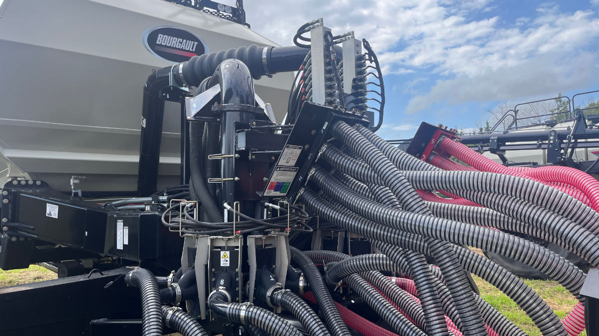 2022 Bourgault 9950 Air Tank/Cart