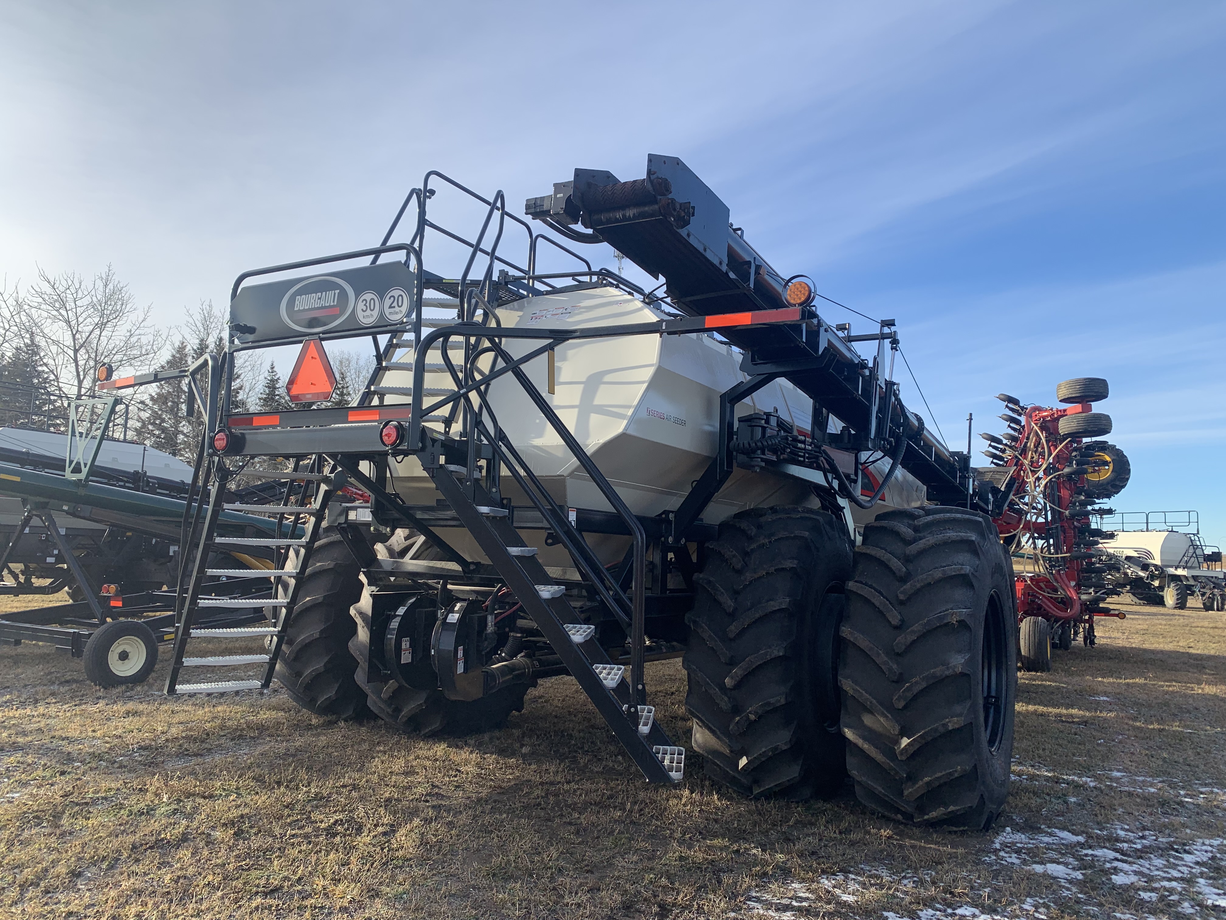 2022 Bourgault 9950 Air Tank/Cart