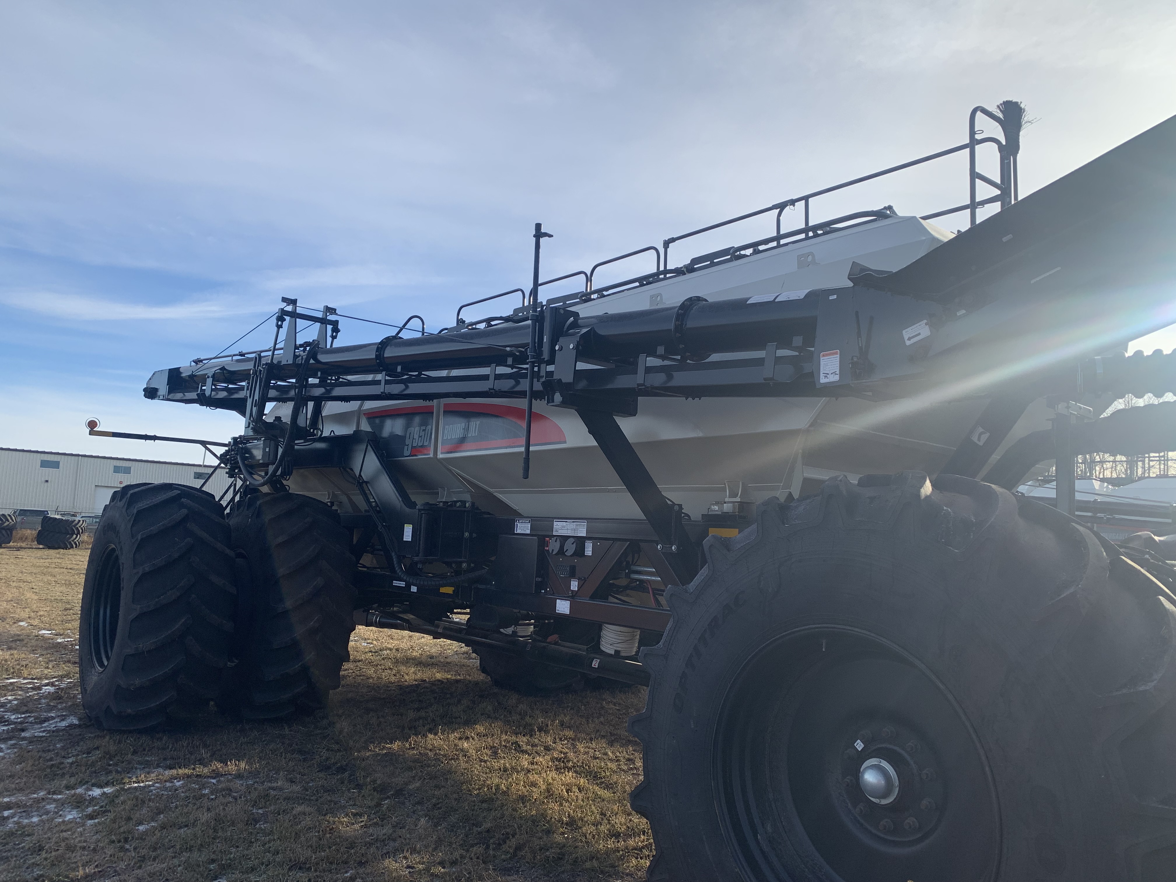 2022 Bourgault 9950 Air Tank/Cart