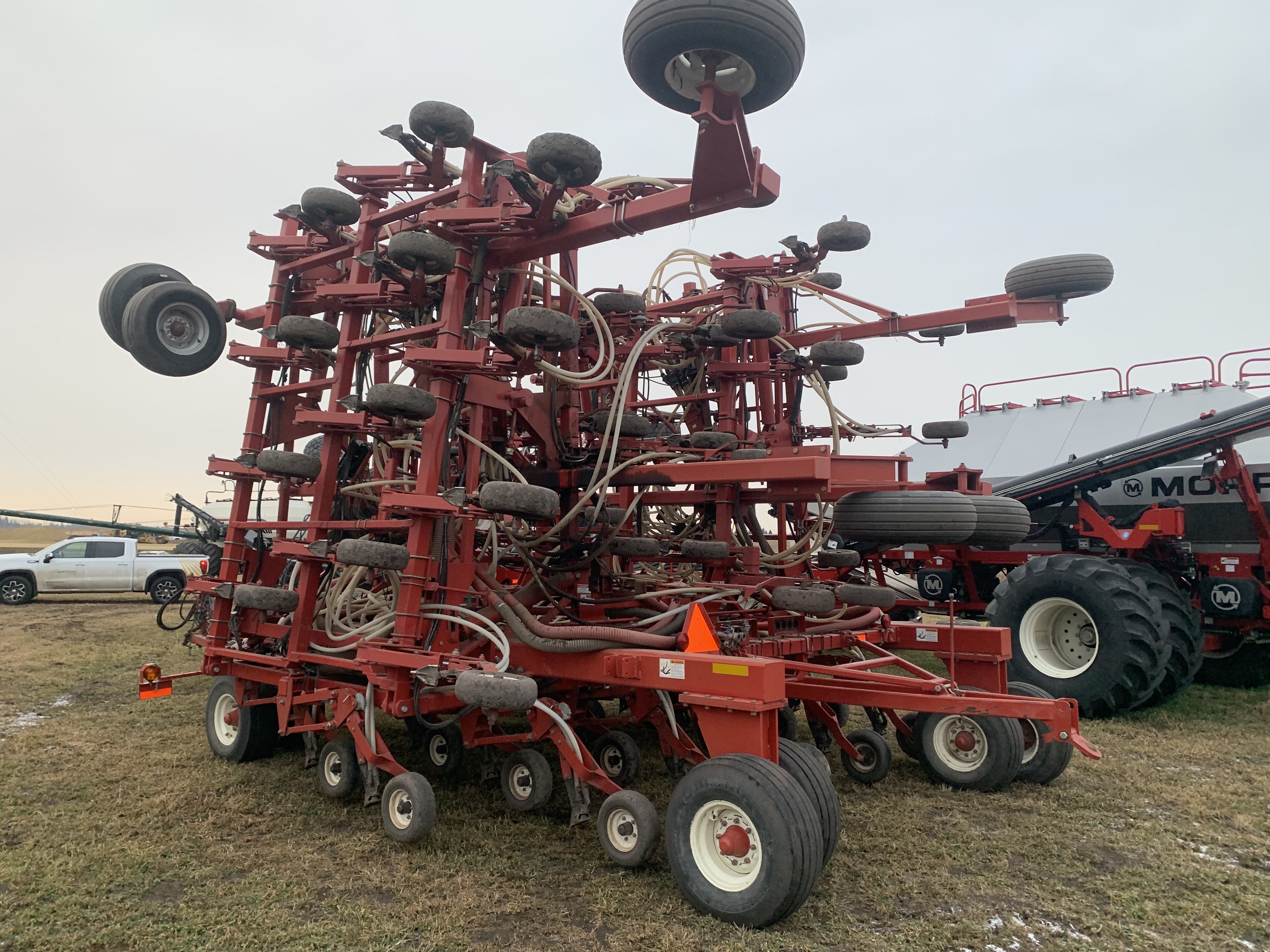 2013 Morris CONTOUR 2 Air Seeder