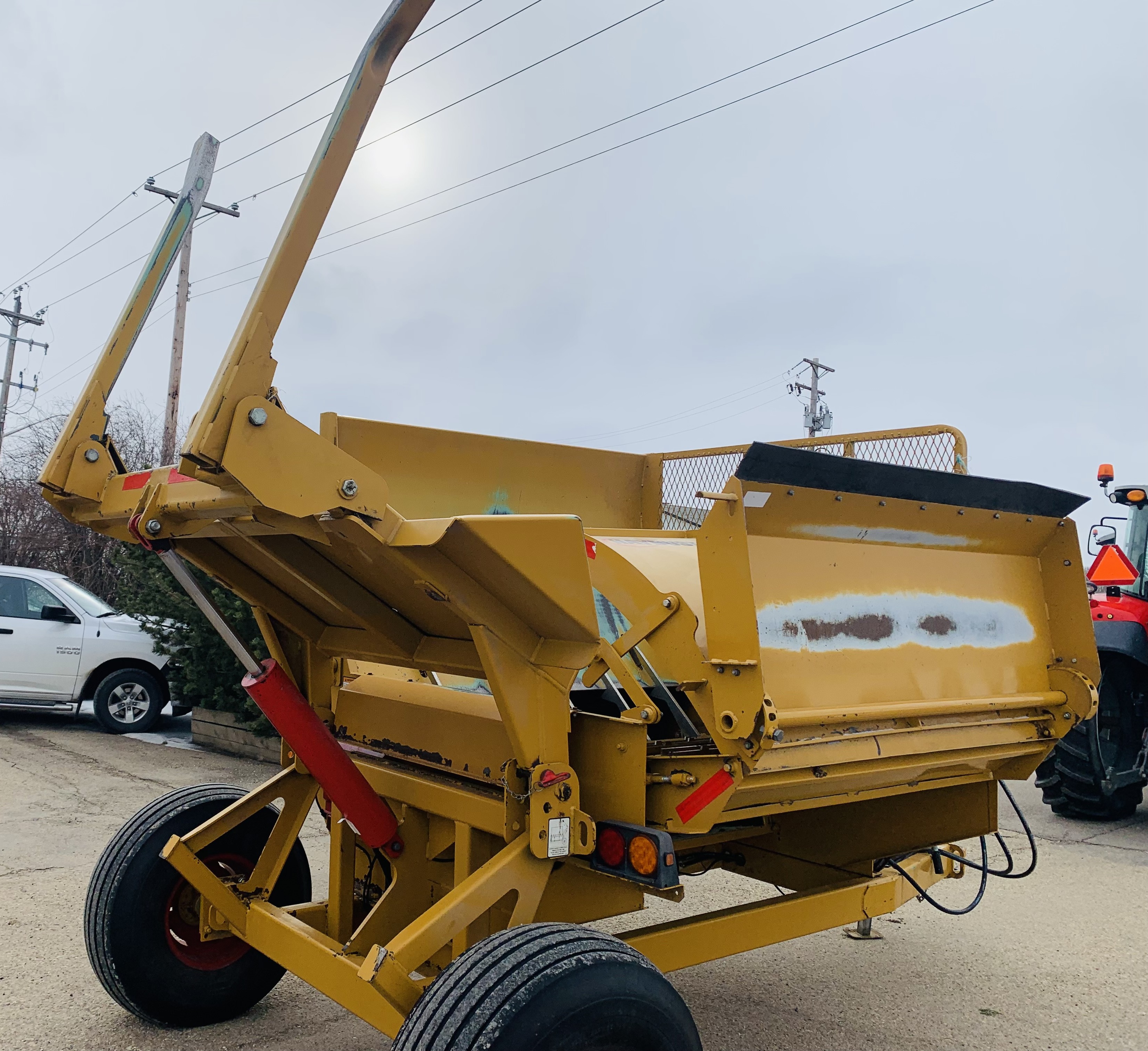 2014 Haybuster 2650 Bale Processor