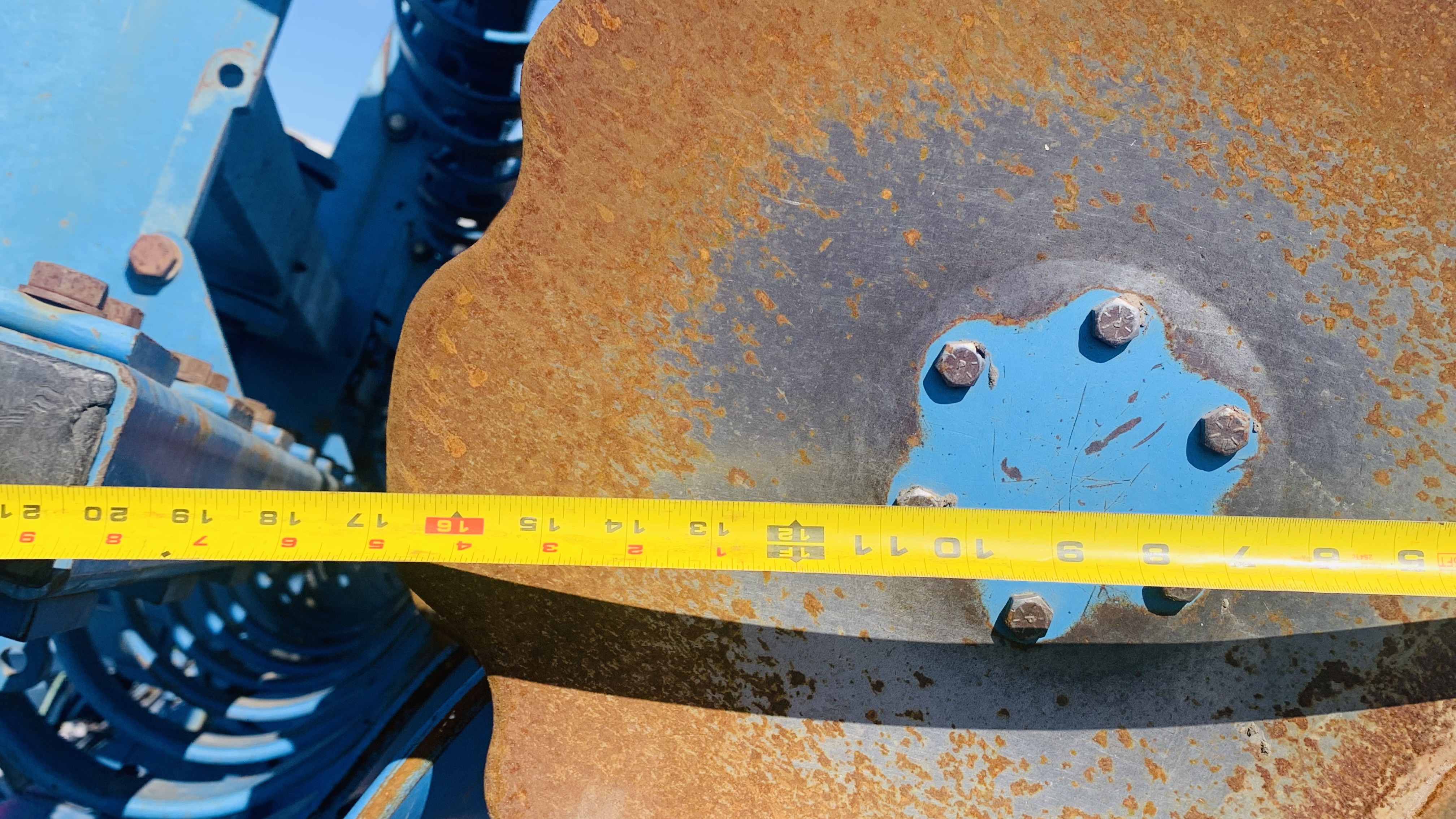 2013 LEMKEN GIGANT10 Compact Disc
