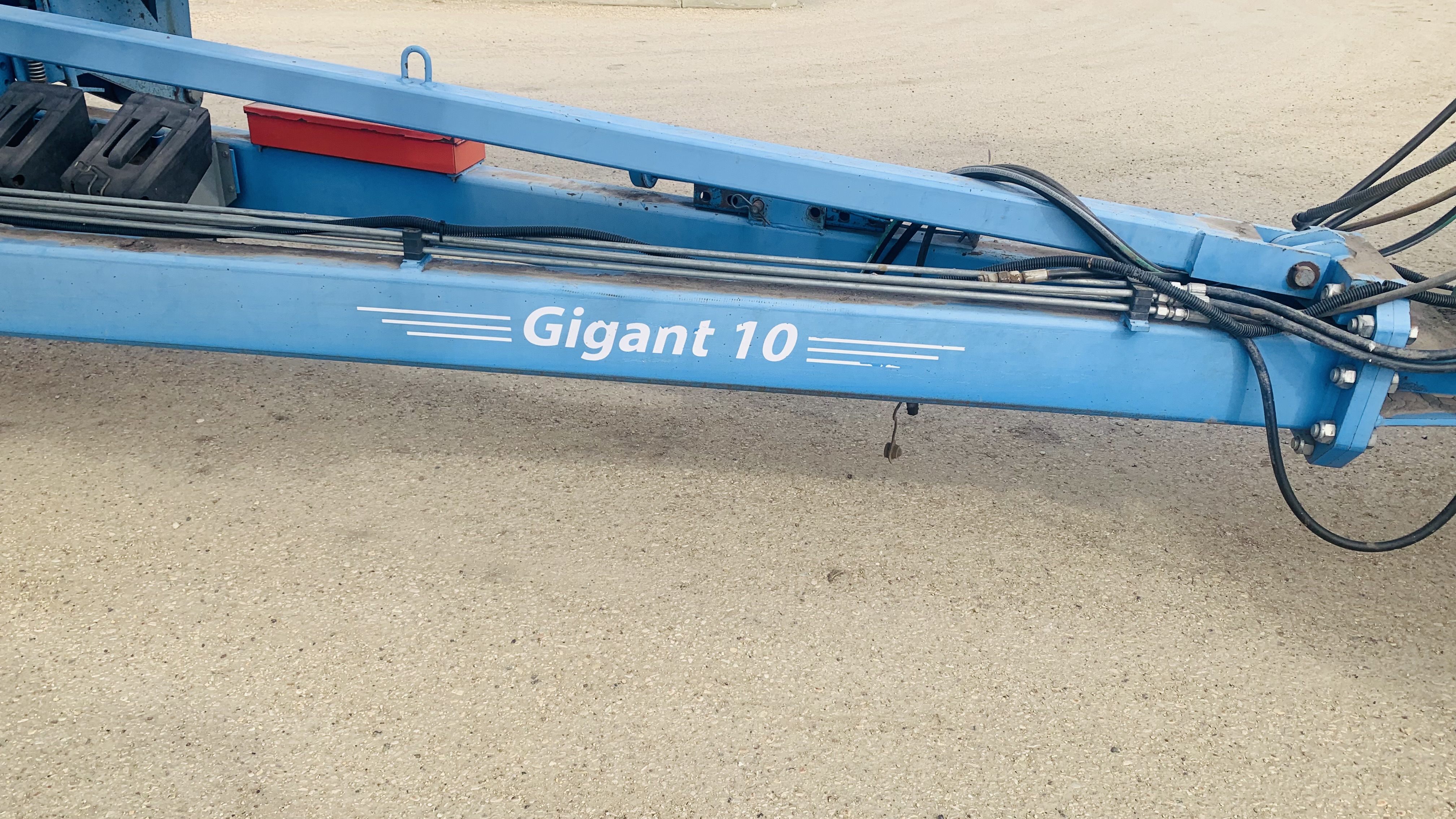 2013 LEMKEN GIGANT10 Compact Disc