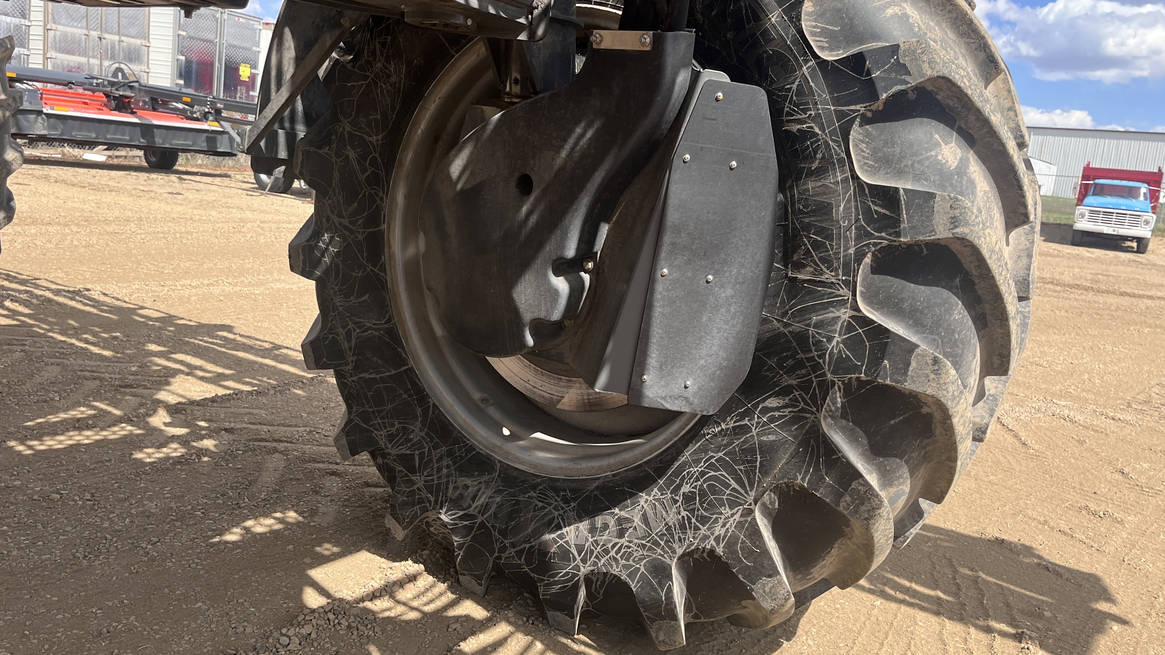 2018 RoGator 900C Sprayer