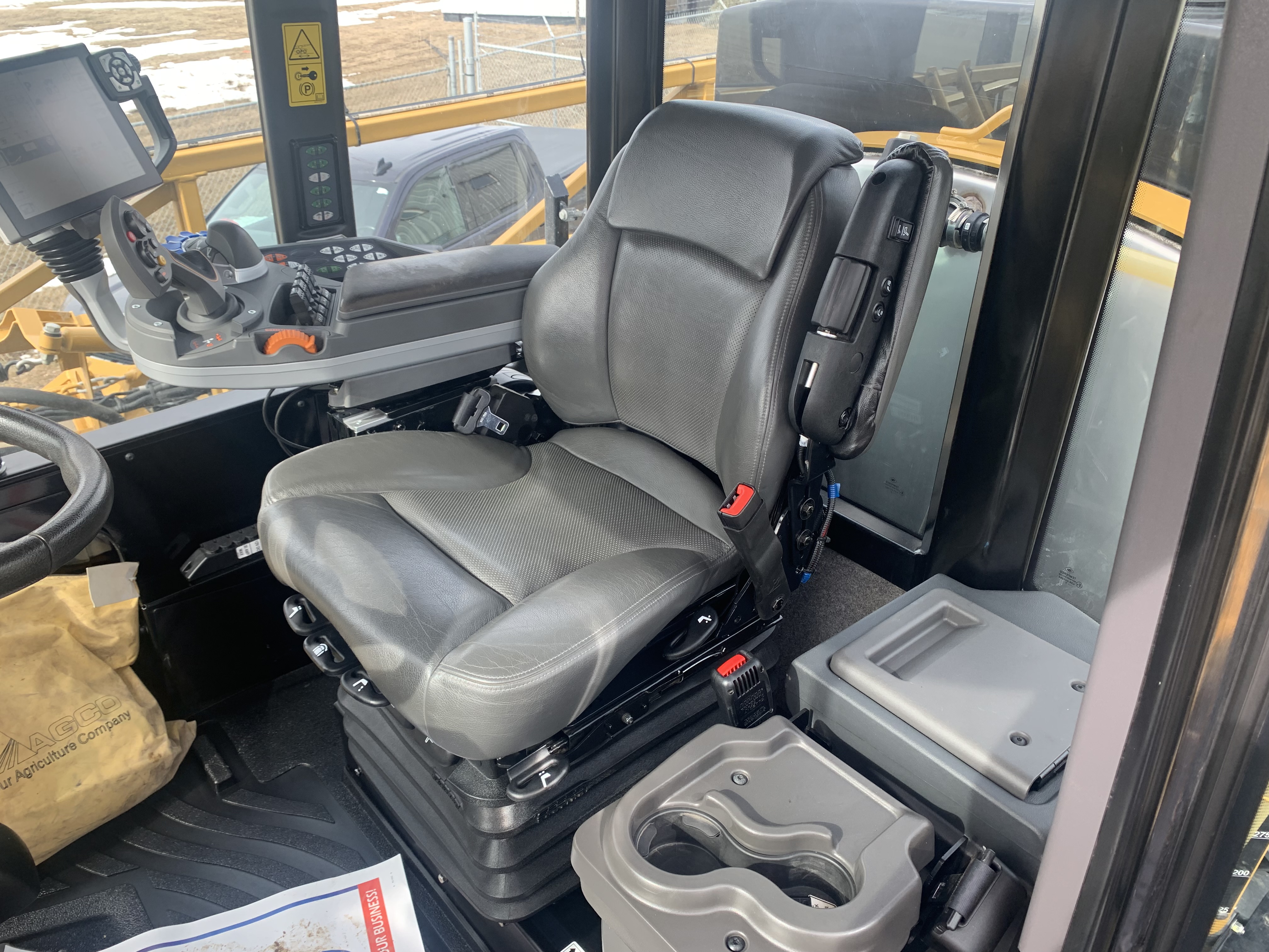 2018 RoGator 900C Sprayer