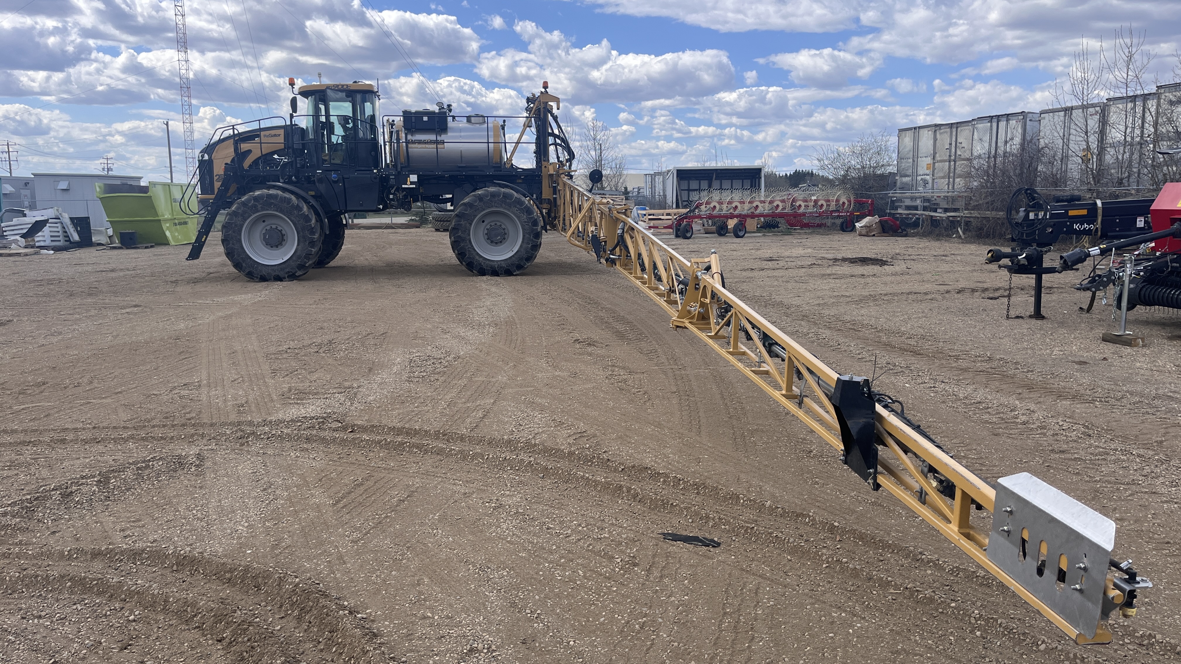 2018 RoGator 900C Sprayer