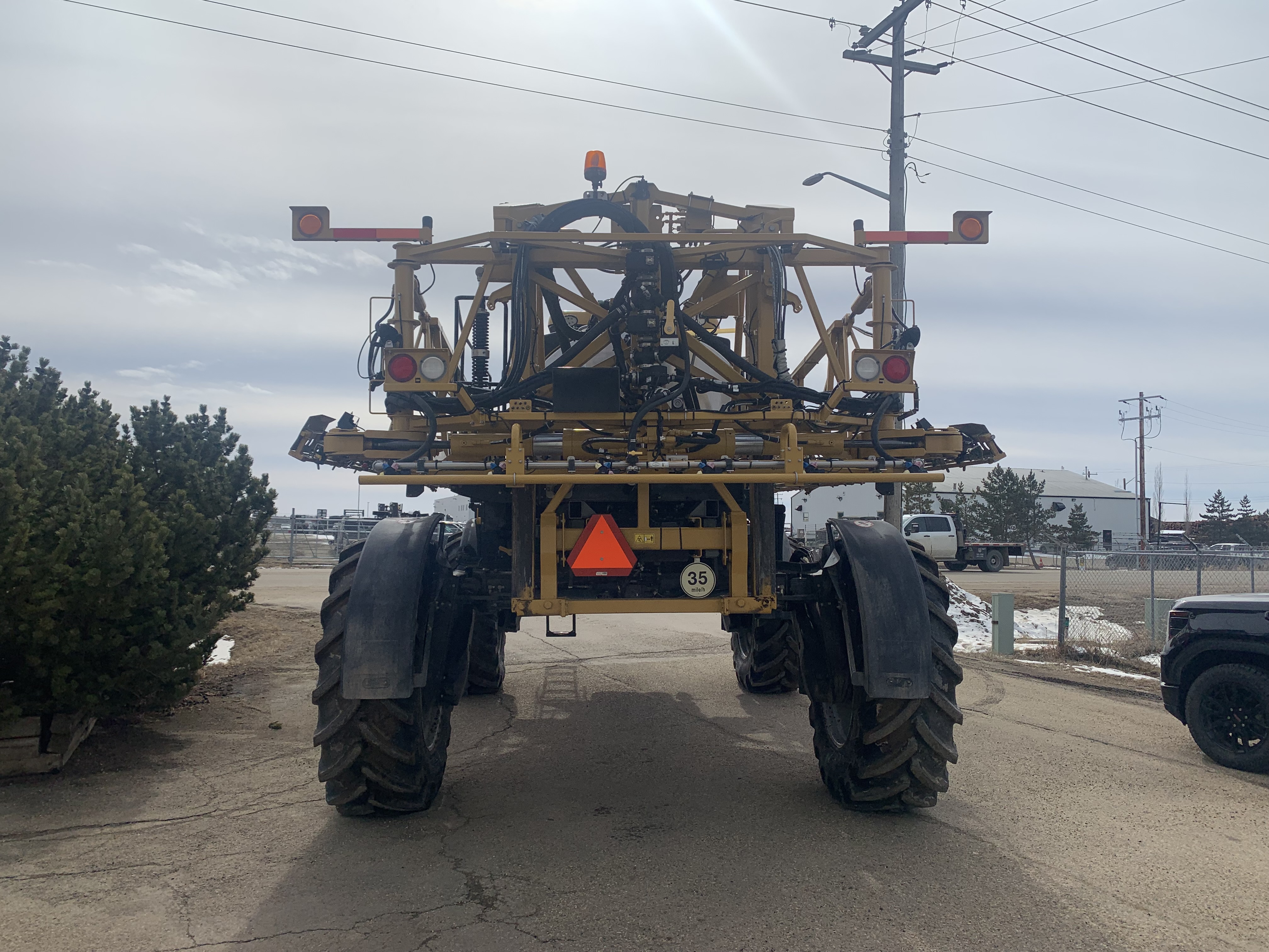 2018 RoGator 900C Sprayer
