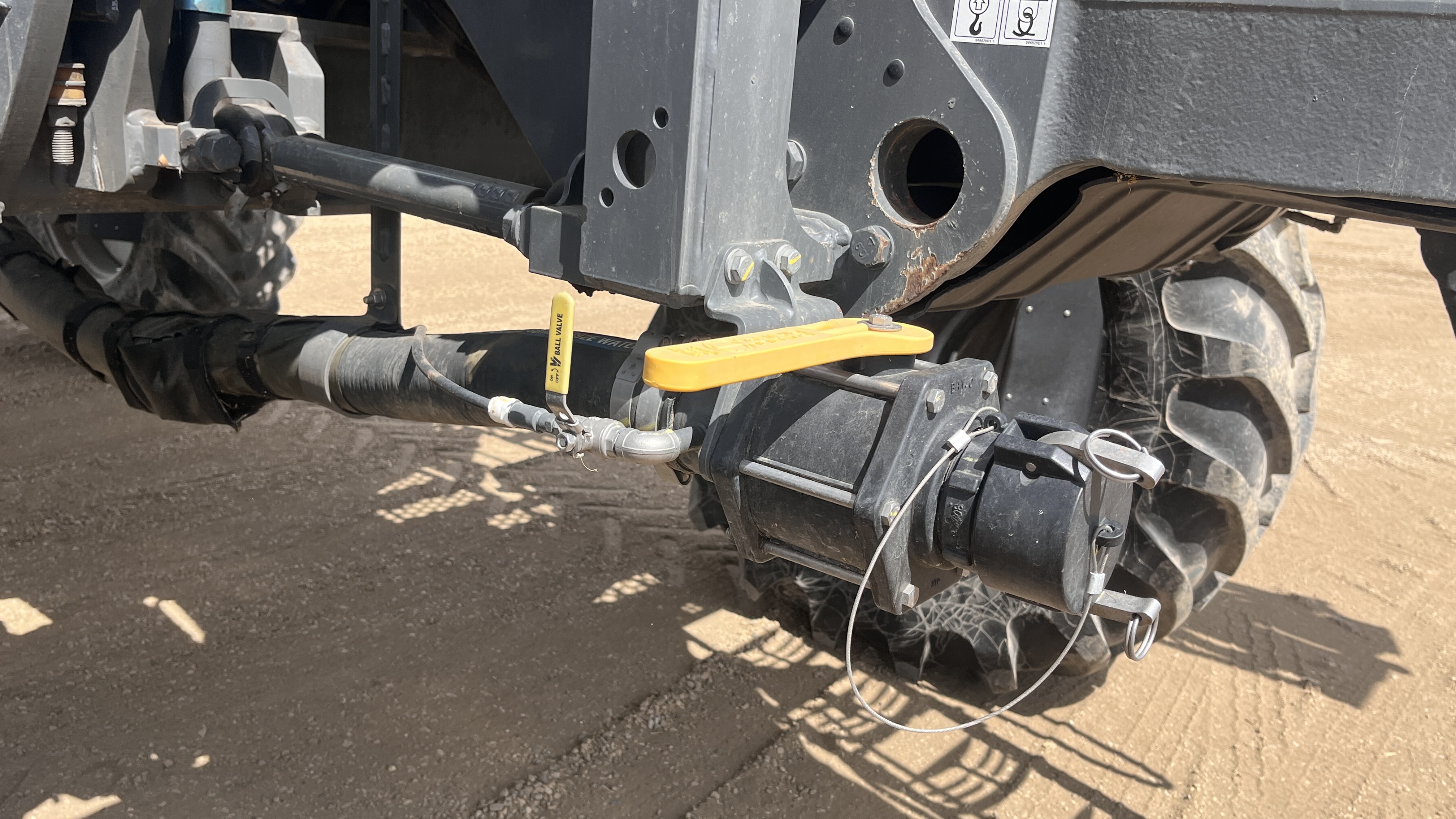 2018 RoGator 900C Sprayer